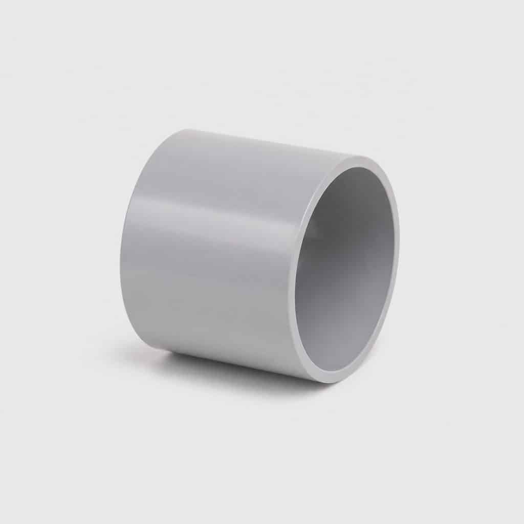 Manchon PVC femelle-femelle diamètre 100 mm sur fond clair